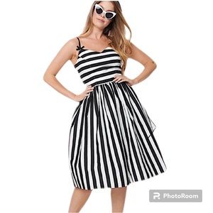Hell Bunny Black & White Striped Juno Swing Dress Size XL